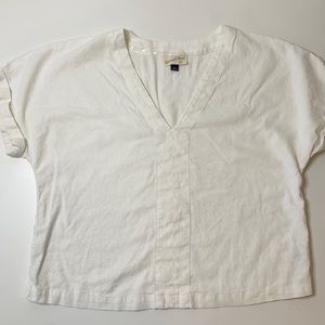 White Universal Thread Goods linen blend shirt